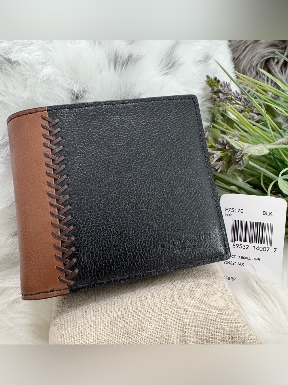 NWT Coach Men’s Baseball Stitch Black/Brown Leather Wallet